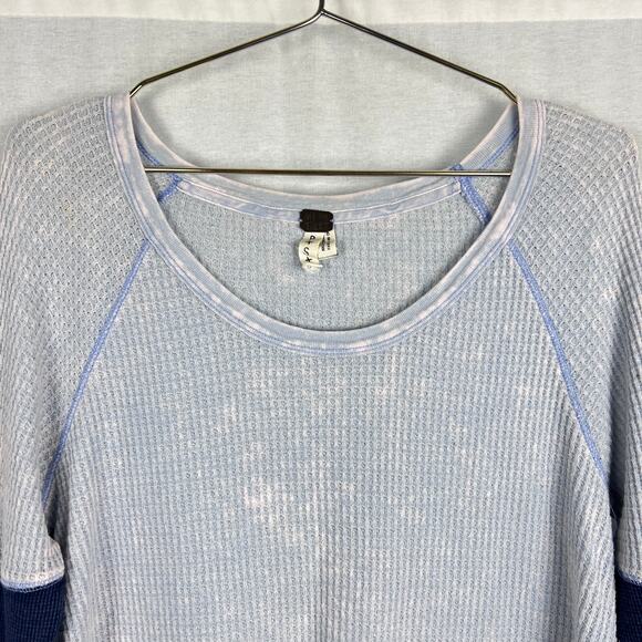 Free People Top Diamond Dozen Blue Thermal Slouchy Boho Artsy Fall Grunge Casual - Picture 2 of 5